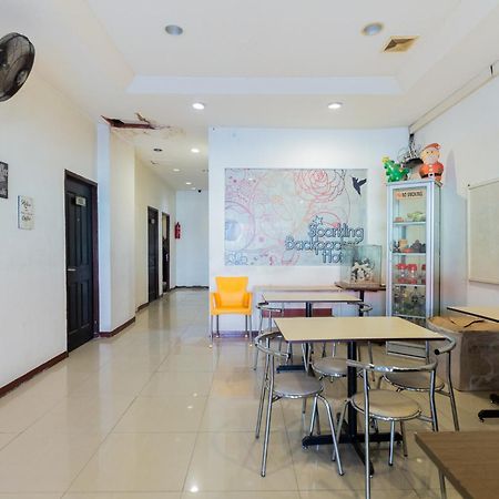 Reddoorz At Sparkling Hotel Sorabaya Extérieur photo
