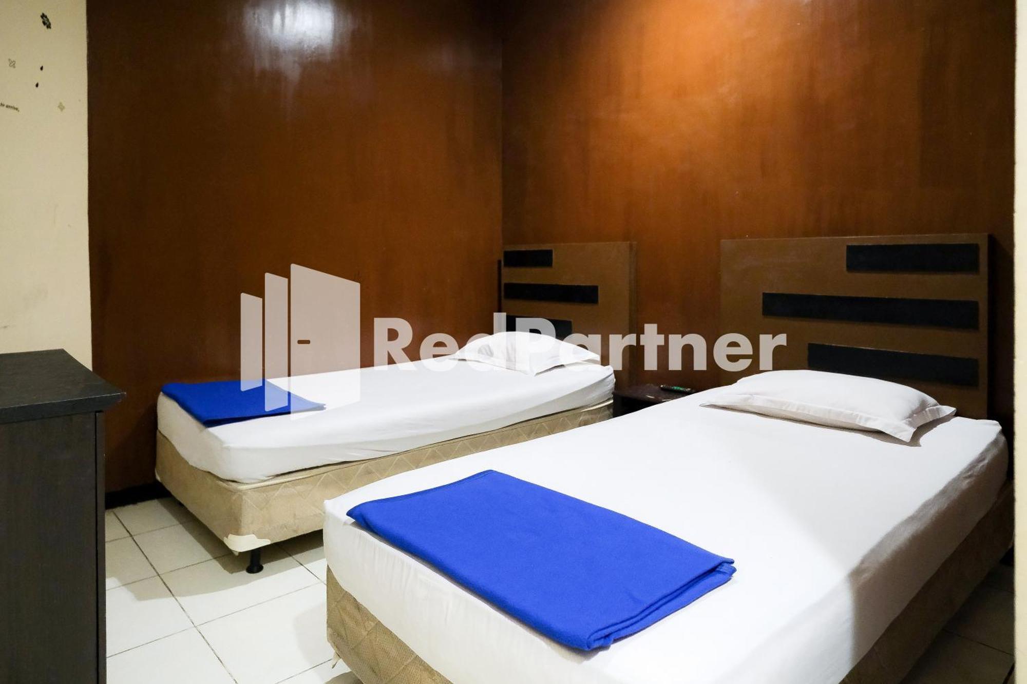Reddoorz At Sparkling Hotel Sorabaya Extérieur photo