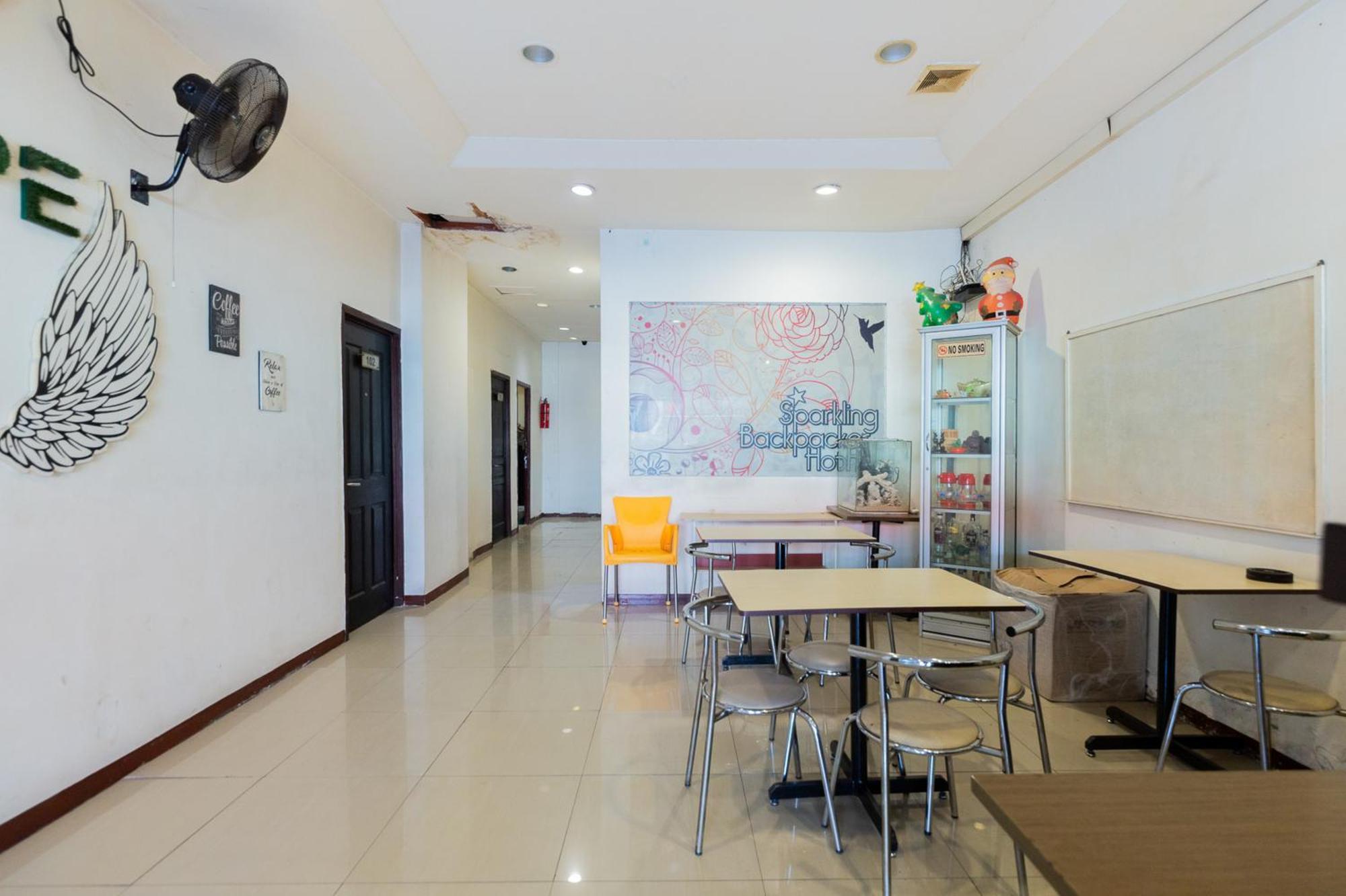 Reddoorz At Sparkling Hotel Sorabaya Extérieur photo